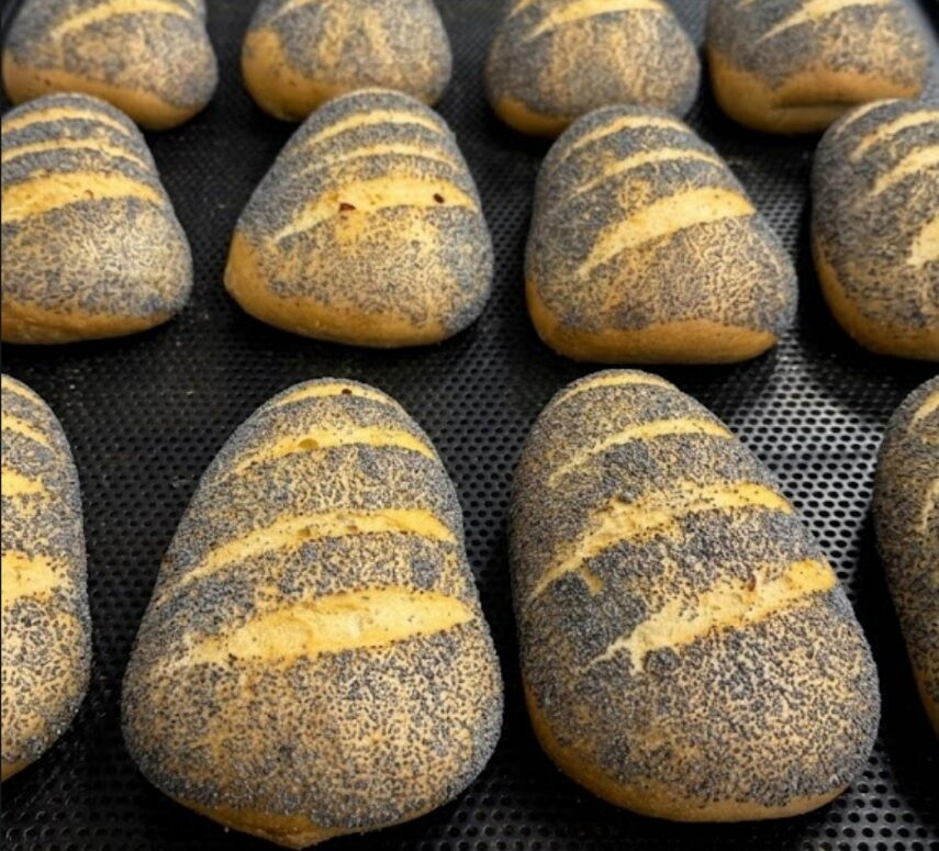 EKMEK UCGEN (SEBZELI BIBERLI)