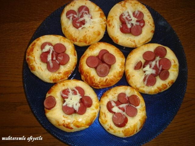 MİNİ PİZZA (SOSİSLİ)